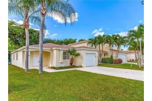 1213 Sw 46th Way, Deerfield Beach