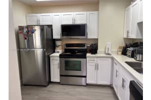 3615 Nw 94th Ave 8f, Sunrise