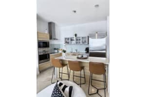 2020 N Bayshore Dr 2704, Miami