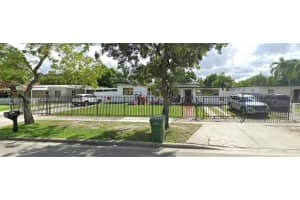 636 E 42nd St, Hialeah