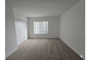 3566 Nw 13th St, Lauderhill