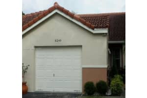 8249 Nw 70th St, Tamarac