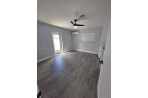 9321 Sw 26th St 1, Miami