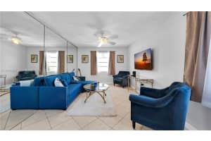 415 Ne 2nd St 209, Hallandale Beach