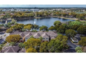 2442 Centergate Dr 202, Miramar