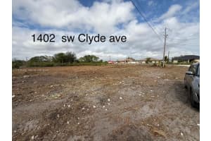 1402 Clyde Ave S, Lehigh Acres