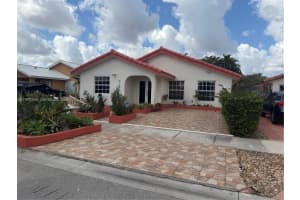 910 Sw 140th Ave, Miami