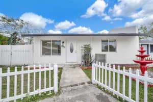 1590 Kia Dr, Homestead