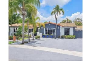 12121 Sw 107th St, Miami