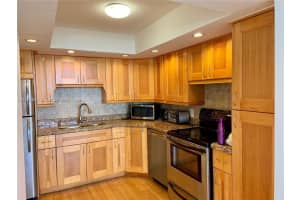 2025 Ne 164th St 1015, North Miami Beach