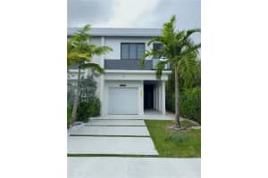 609 Ne 8th Ave B, Fort Lauderdale