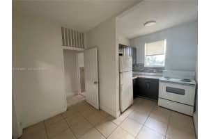 1060 Nw 47th St 5, Miami