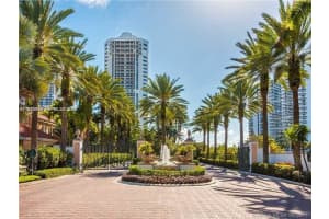 3802 Ne 207th St 1101, Aventura