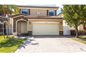 3530 W 88th St 3530, Hialeah