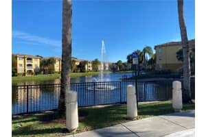 9645 Nw 1st Ct 1-302, Pembroke Pines