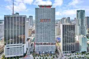 50 Biscayne Blvd 3802, Miami