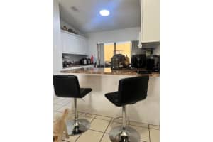 2815 W 76th St 202-17, Hialeah 2815 W 76th St 202-17, Hialeah