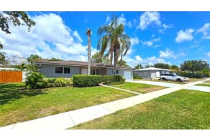 909 Sw 9th Ave, Boca Raton