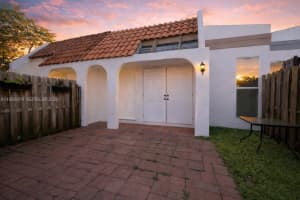 2203 Nw 55th Ter, Lauderhill