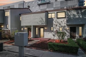 1901 Nw S River Dr 16b, Miami