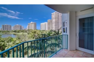 20000 E Country Club Dr 512, Aventura 20000 E Country Club Dr 512, Aventura