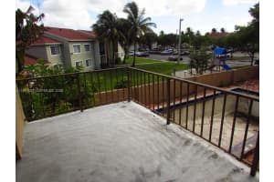 5100 Sw 41st St 205, Pembroke Park