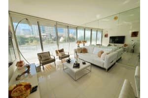 495 Brickell Ave 511, Miami