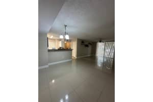 12124 Saint Andrews Pl 101, Miramar