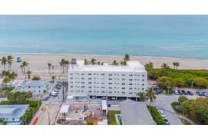 901 S Surf Rd 408, Hollywood