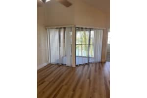 1017 Washington Cir 1017h, Homestead