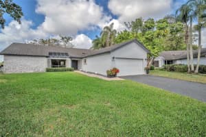 211 Sw 87th Terrace, Plantation