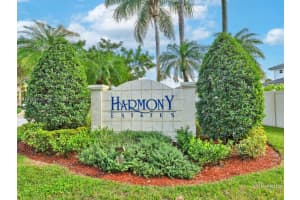 1663 E Harmony Lake Cir ., Davie