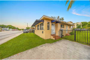 1675 Nw 2nd St, Miami