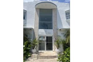 1526 Pennsylvania Ave 15, Miami Beach