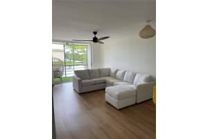 8465 Sunrise Lakes Blvd 205, Sunrise