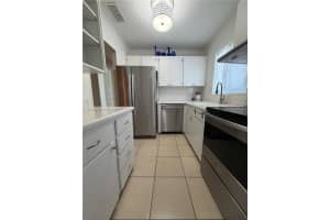 1832 Sunny Drive D-32, Bradenton