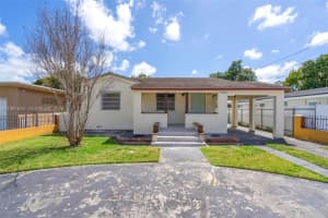 2166 Nw 18th St, Miami