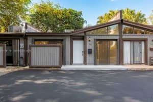 9332 Sw 132nd St, Miami 9332 Sw 132nd St, Miami