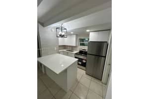 1810 Nw 34th St 1, Miami