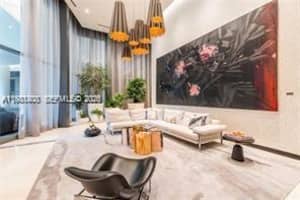 45 Sw 9th St 1701, Miami