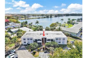 900 Crystal Lake Dr 2b, Deerfield Beach 900 Crystal Lake Dr 2b, Deerfield Beach