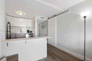 3527 Ne 168th St 409, North Miami Beach