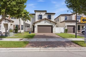 3407 W 99th Pl 3407, Hialeah