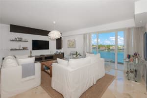 19707 E Turnberry Way 5e, Aventura