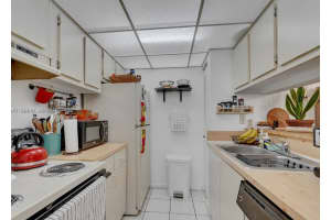 8002 Sw 149th Ave B201, Miami