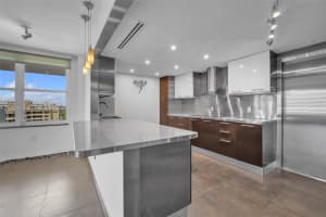 199 Ocean Lane Dr 1009, Key Biscayne