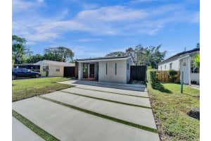 2066 Ne 174th St ., North Miami Beach