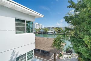 7207 Bay Dr 11, Miami Beach