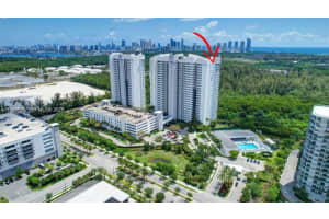 14951 Royal Oaks Ln 1409, North Miami