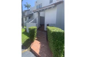 860 Nw 106th Ave 2b3-5, Miami